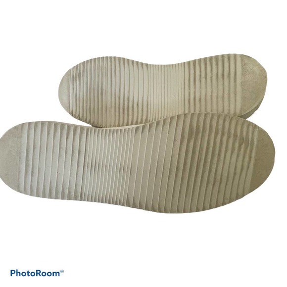 Axel Arigato Clean 90 triple sneaker 7.5 US, 38 EUR - Picture 8 of 8